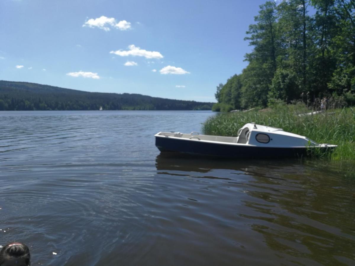 Penzion Tomy Na Plazi Hotell Frymburk Exteriör bild
