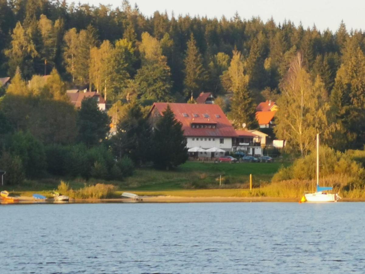 Penzion Tomy Na Plazi Hotell Frymburk Exteriör bild