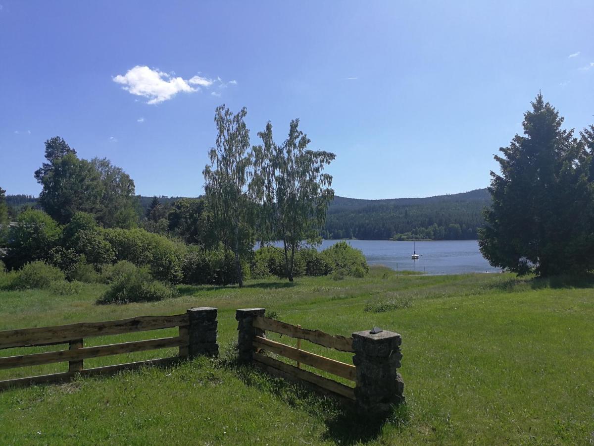 Penzion Tomy Na Plazi Hotell Frymburk Exteriör bild