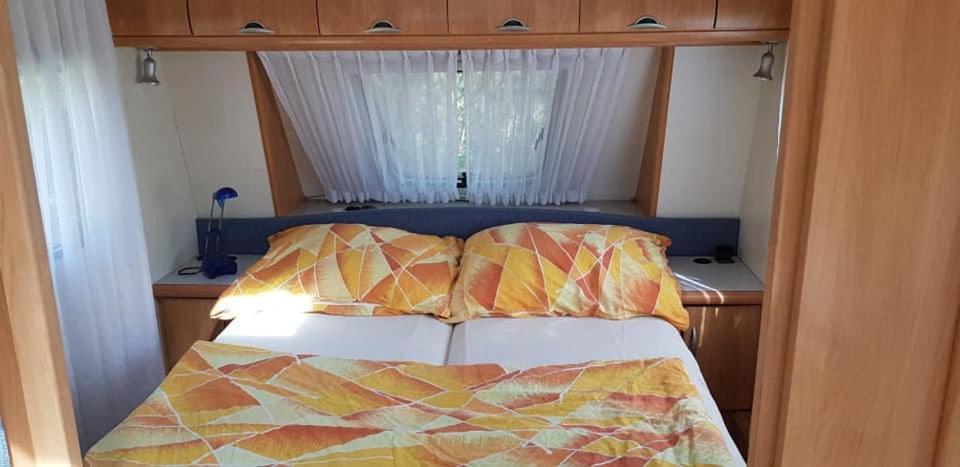 Penzion Tomy Na Plazi Hotell Frymburk Exteriör bild