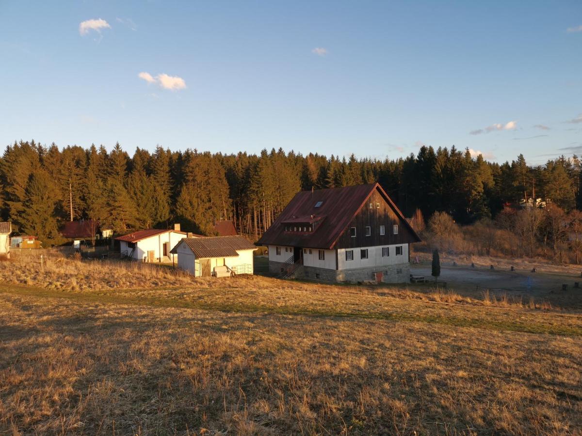 Penzion Tomy Na Plazi Hotell Frymburk Exteriör bild