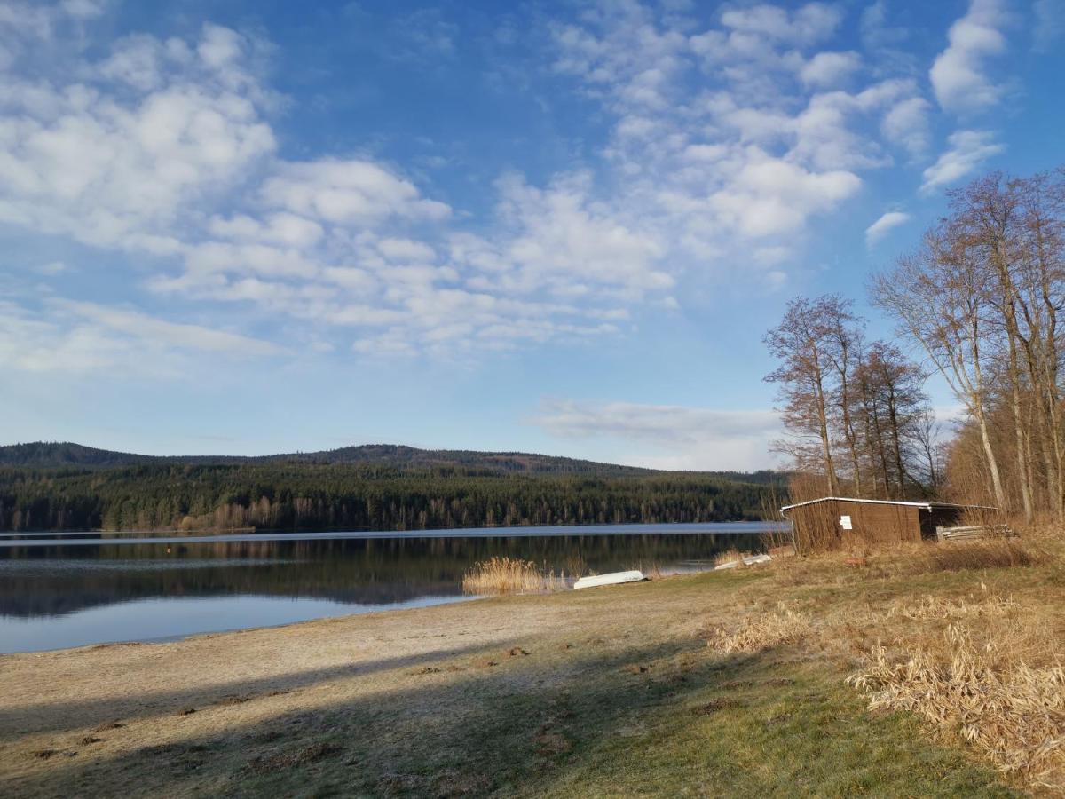 Penzion Tomy Na Plazi Hotell Frymburk Exteriör bild
