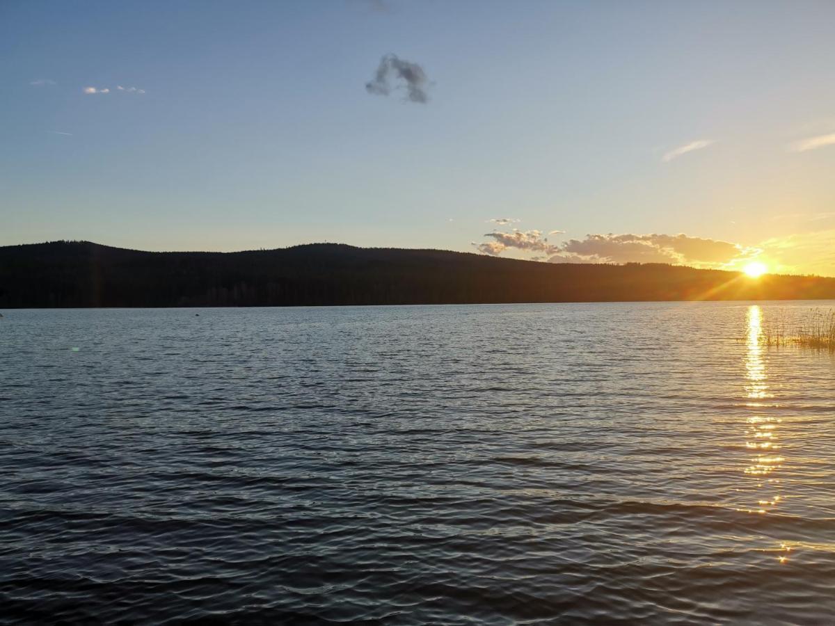 Penzion Tomy Na Plazi Hotell Frymburk Exteriör bild